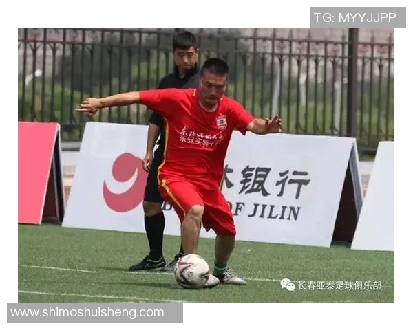 中国足球队球星考高中：从绿茵场到考场的跨界挑战与成长之路