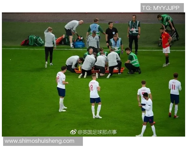 卡卢克肖:从少年天才到足球巨星的成长之路与传奇经历 卡卢克肖:从少年天才到足球巨星的成长之路与传奇经历