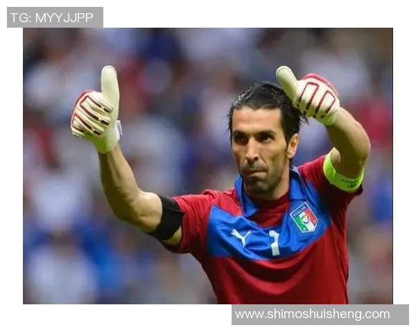 奋斗不息的绿茵英雄：从默默无闻到全球瞩目的足球巨星成长历程