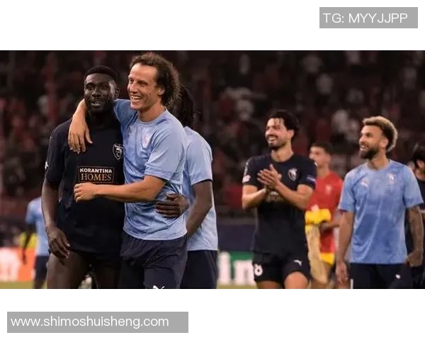 足球球员互相嘲讽场面引发热议 谁是背后最大赢家